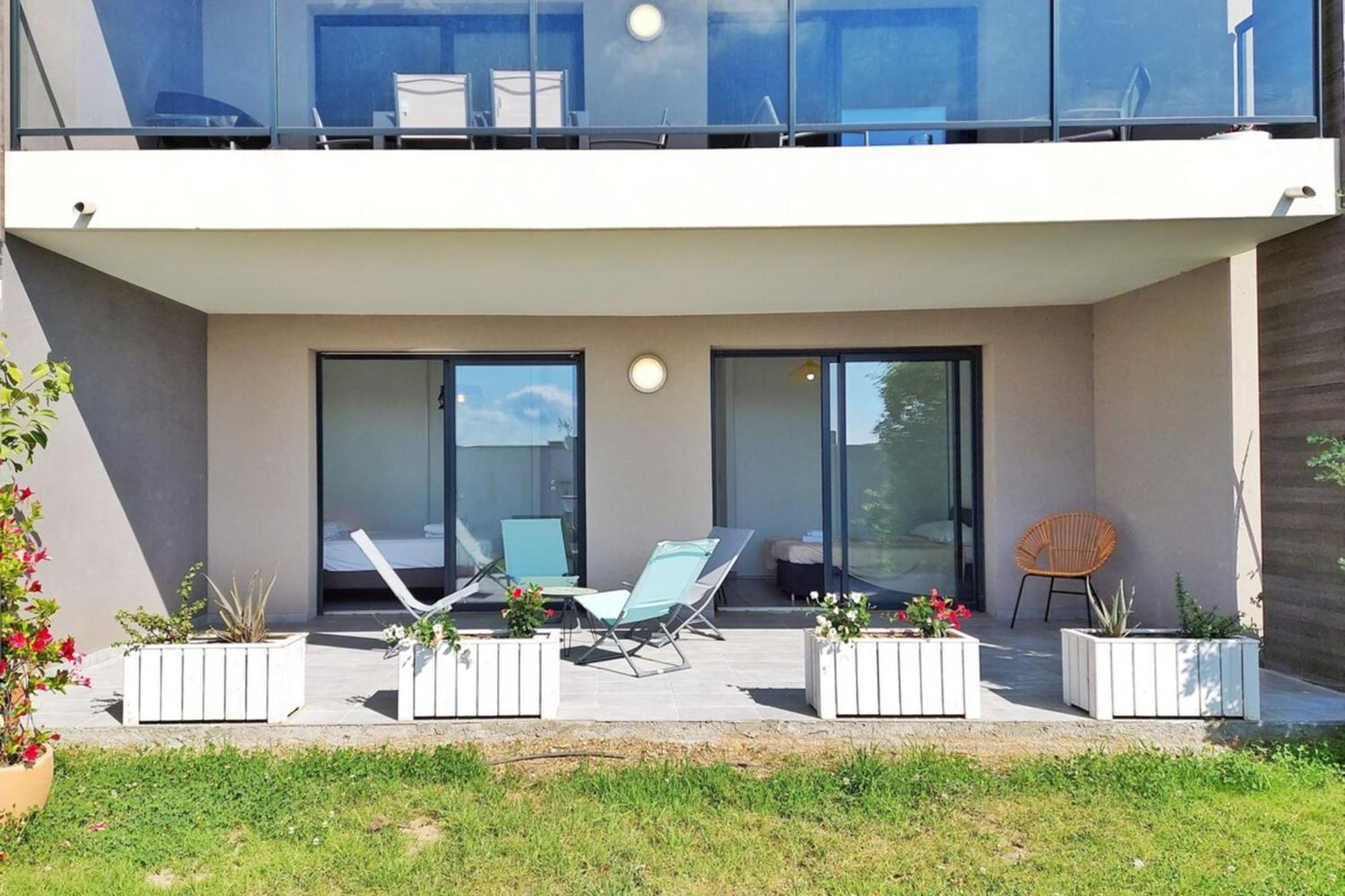 Kiara - Beach By Foot Terrace Isolella - By Tgb Pietrosella Bagian luar foto