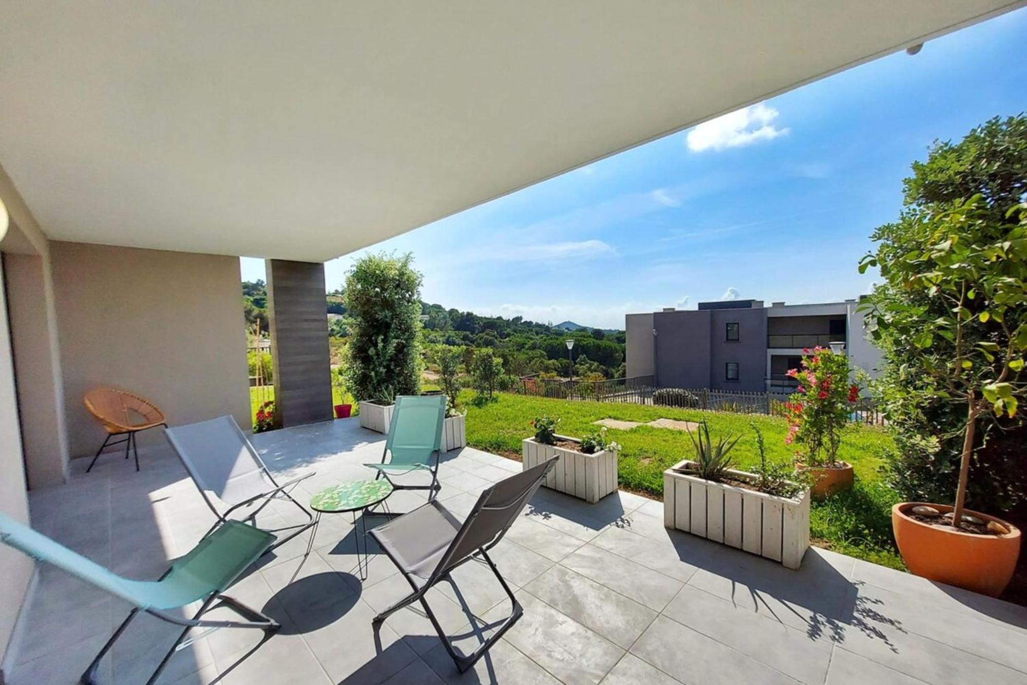 Kiara - Beach By Foot Terrace Isolella - By Tgb Pietrosella Bagian luar foto